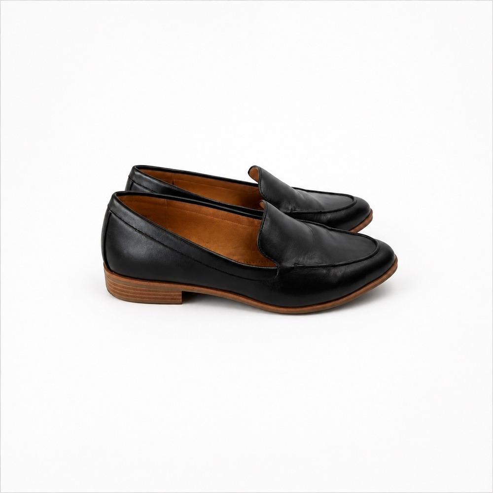Aerosoles Everest Faux Leather Black Flat Loafer Almond Toe Size 9.5 Preppy Chic